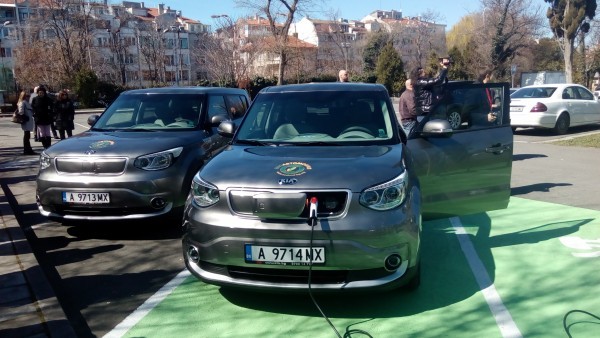 Според наредбите на Община Бургас, собствениците на такъв тип превозни