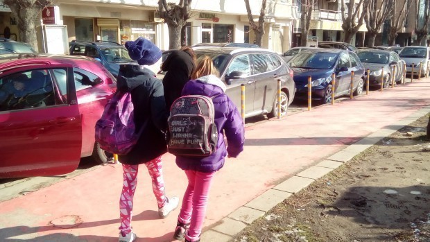 Varna24 bg Днес 6908 деца са отсъствали по болест от училище или