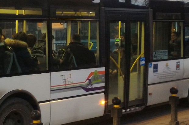 За изключително неприятен инцидент в автобус от масовия градски транспорт