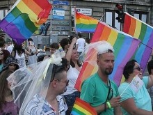 Известен пловдивски писател изригна безпощадно: Лъжите се гримират като ку*ви