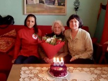 Пловдивчанка празнува 100-годишен юбилей, посочи ключа за дълголетието