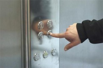 Безопасни ли са асансьорите и защо мерките за сигурност не
