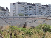 Връщането на Колежа няма да е скоро, Ботев готви лиценз на базата в Коматево