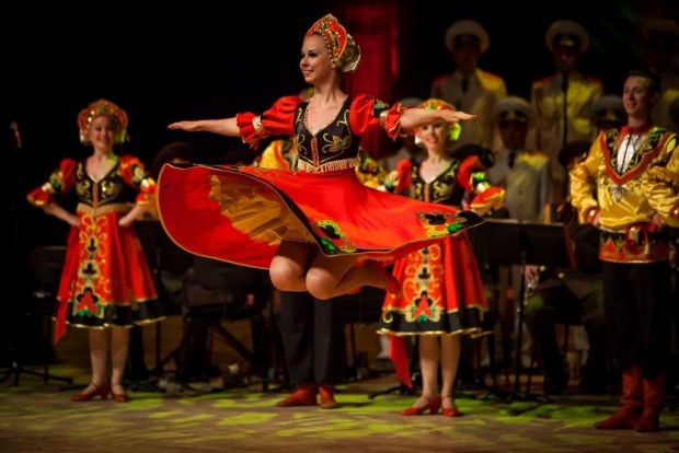 Академичния ансамбъл за песни и танци на Руската армия Александров