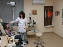 Пловдивски офталмолог: 40 минути игра навън могат да спасят детето от късогледство