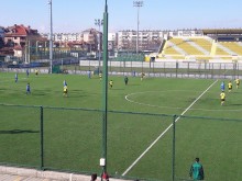 Юношите на Ботев се пробваха срещу мъжки отбори, ето резултатите