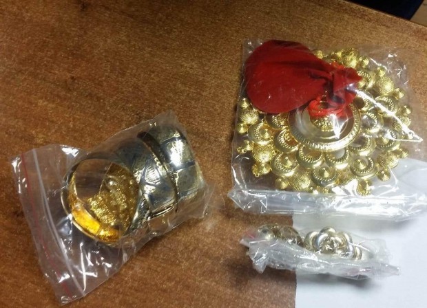 Над 130 грама златни накити били откраднати от апартамент в