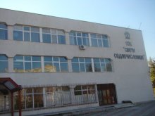 С парични депозит и санкции осигуряват присъствието на ученици в часовете