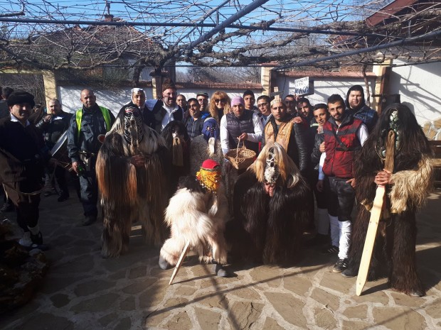 Кукери прогониха злите сили в Община Приморско с традиционен ритуален