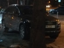 Див селяндур мутрее изключително нагло в "Кючука"