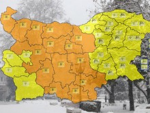 Опасно време: Оранжев код за обилни снеговалежи в Пловдив