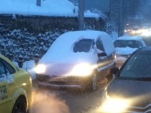 Снежни танкисти и циклопи сеят опасности по пловдивските улици!
