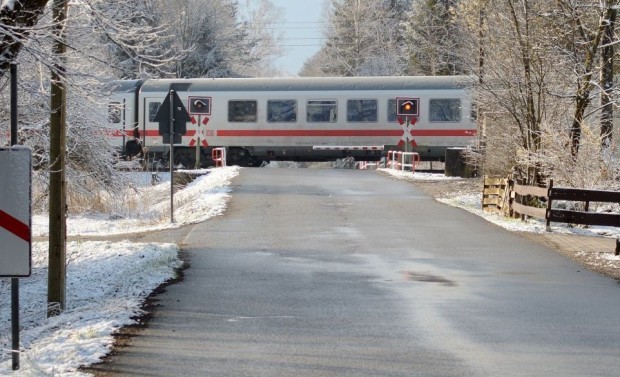 Бързият влак № 9623 от Русе за Варна който заминава