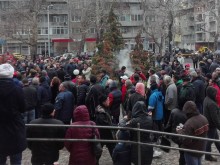 Пловдив се вдигна! Хиляди се събраха на нов протест в защита на д-р Димитров и днес