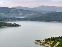 Министри пътуват към язовир "Тича", изпускат го