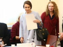 Индийски бизнесмен взима ЧЕЗ, ако Гинка се издъни с парите