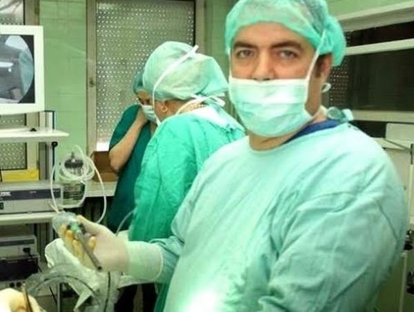 УМБАЛ Пловдив бившата Окръжна болница вече има професор Урологът д р