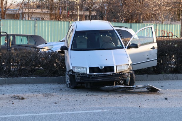 Зрелищна катастрофа стана днес следобед в Пловдив предаде репортер на