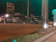 Неправоспособен младеж от Куклен се заби в крайпътна стена до ВСИ