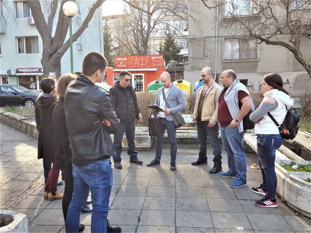 Родолюбивите българи от Организацията за закрила на българските граждани внесоха