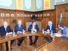 Розалин Петков се срещна с Джон Бел и Барент Верахт