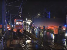 Десетки пострадаха при влакова катастрофа в Кьолн