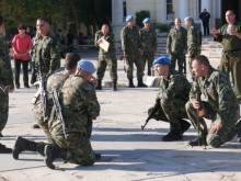 Председателят на парламента приема почетния строй в Пловдив