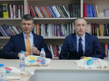 Министър остана възхитен от базата на Младежкия център на Гребната