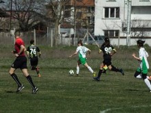 Домакински загуби за двата пловдивски тима в женското ни първенство