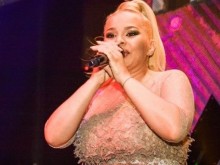 Деси Слава в жестока депресия, качила още много килограми?