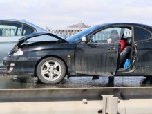 Катастрофа с камион на "Чистота" на надлез "Родопи", полицията нищи причините
