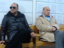 Сестрата на Кирил Рашков бита с юмруци и електрошокова палка, държала златото в кутии от бонбони!