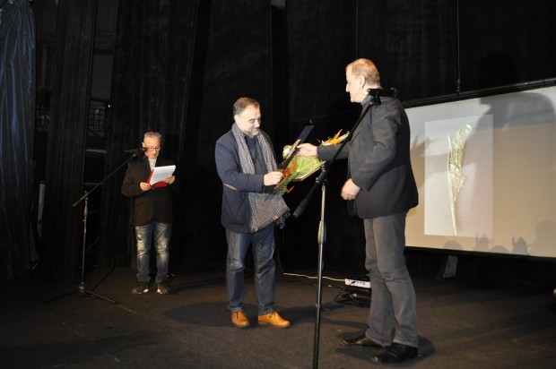 виж галерията
Александър Секулов е носителят на голямата награда от Националния