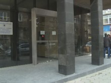 Обвиняват 11 души за участие в корупционни схеми и взимане на подкупи след акцията в НАП