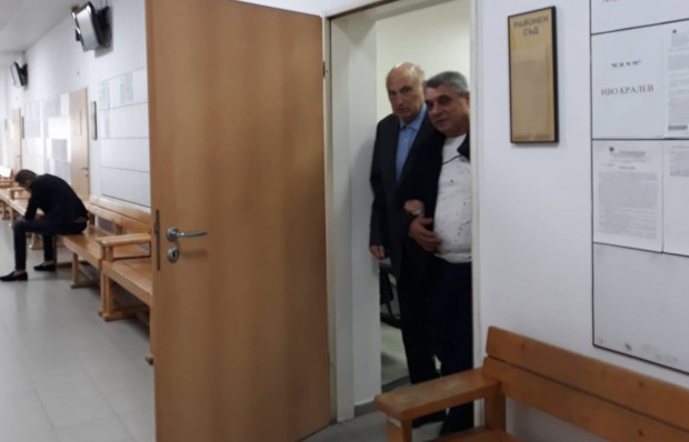 Отново отложиха делото срещу Кирил Рашков Адвокатката му Росица Драгинова