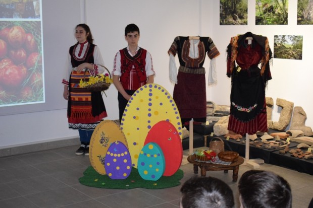 Децата от СУ Н. Вапцаров“ в Приморско гостуваха в Историческия