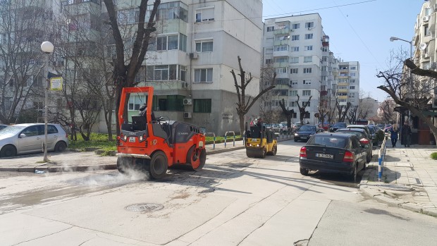Интензивно се работи по рехабилитация на пътната инфраструктура във Варна.
