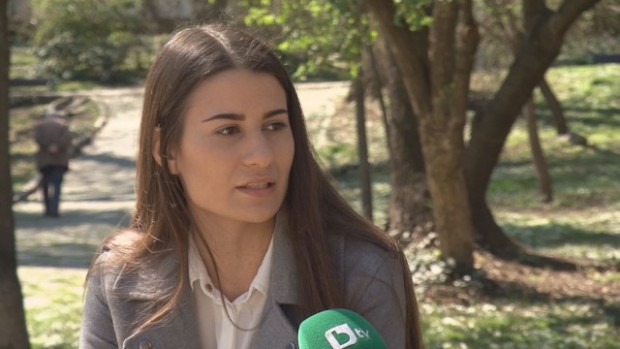 Ученичка от Пловдив спечели стипендия от половин милион лева за обучение в