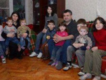 Отнеха 11-те деца на едно от най-многодетните български семейства!