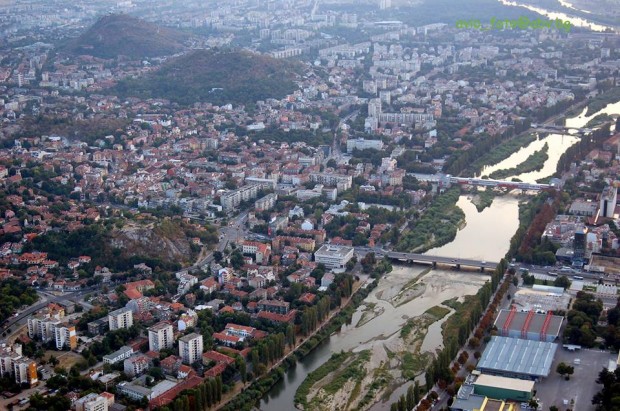 За предстоящо почистване на брега на река Марица в Пловдив