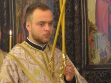 Отличникът на Семинарията носи Благодатния огън в Пловдивската епархия
