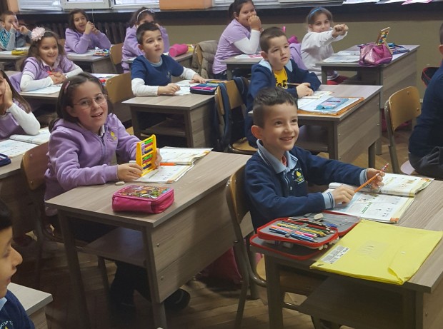ОУ Димитър Талев ще посрещне родители на бъдещи първокласници през