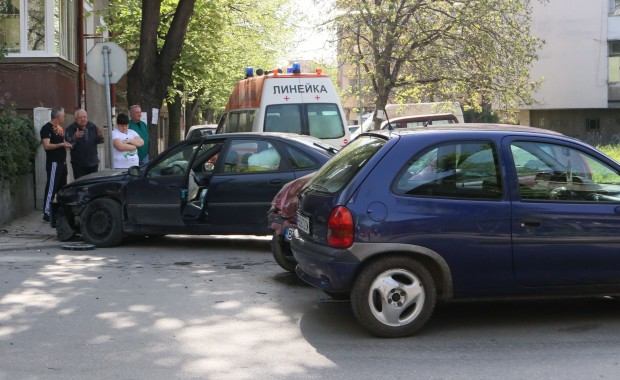 Катастрофа стана в Смирненски днес следобед, предаде репортер на Plovdiv24.bg.