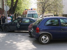 И в "Смирненски" стана катастрофа днес, има пострадала