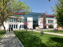 Раздават дипломите на 90 фармацевти в МУ-Пловдив