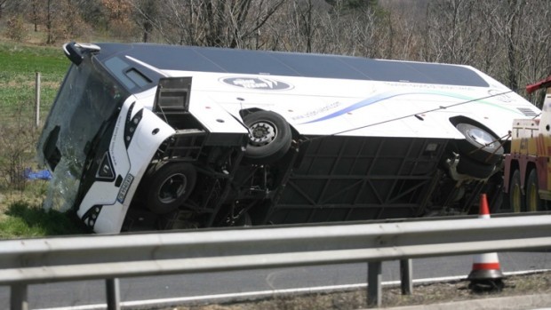 Жената шофирала лекия автомобил който предизвика катастрофата на автомагистрала Тракия