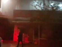 Гори дюнер "Алекс" на "Пещерско"