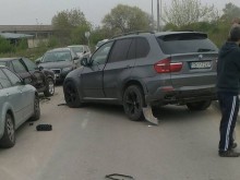 Пияна или дрогирана жена е предизвикала мелето до "Оазисите"