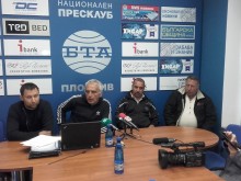 Роми поискаха общински жилища заради събарянето на незаконните им къщи