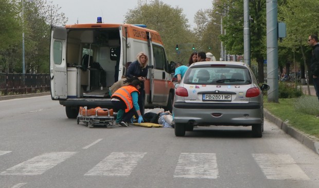 Млада жена е в болница след катастрофа вчера на бул